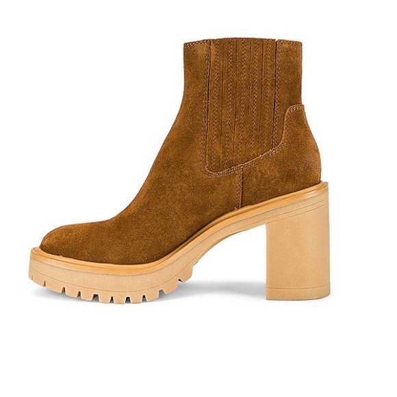 Caster H20 Boot in Camel Suede Size 6 Never Worn - Picture 3 of 5